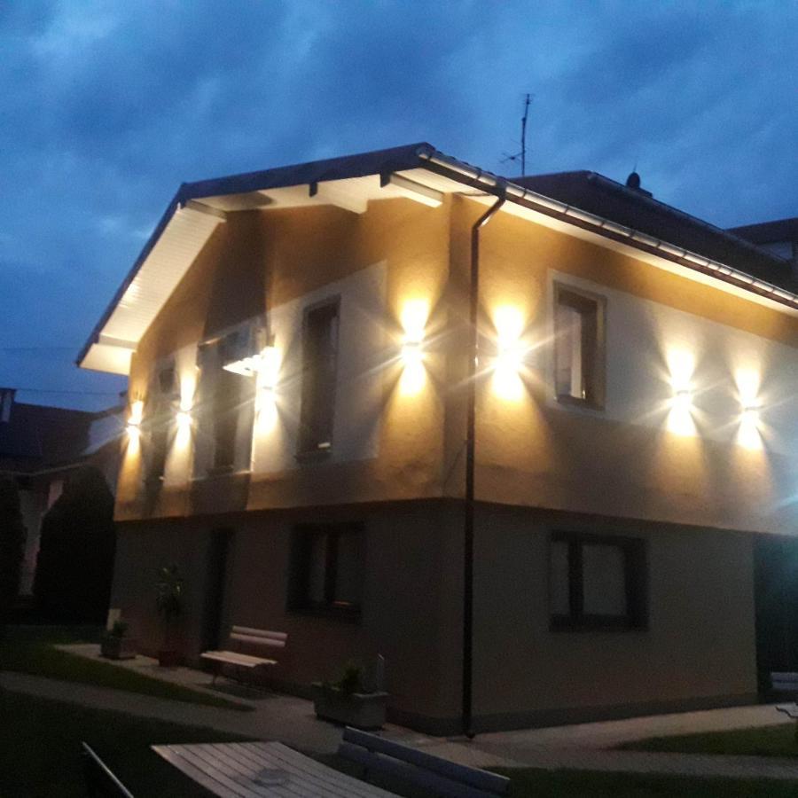 Noclegi I Restauracja Gracja Bełchatów Eksteriør billede